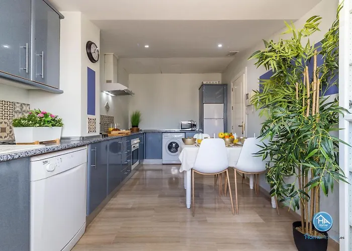 Premium Penthouse Apartment *